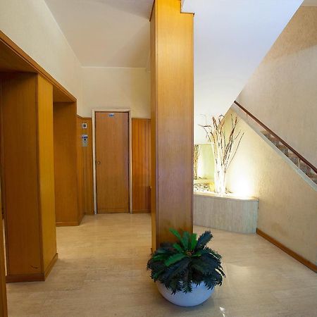 Elements Guest House Rome Bagian luar foto